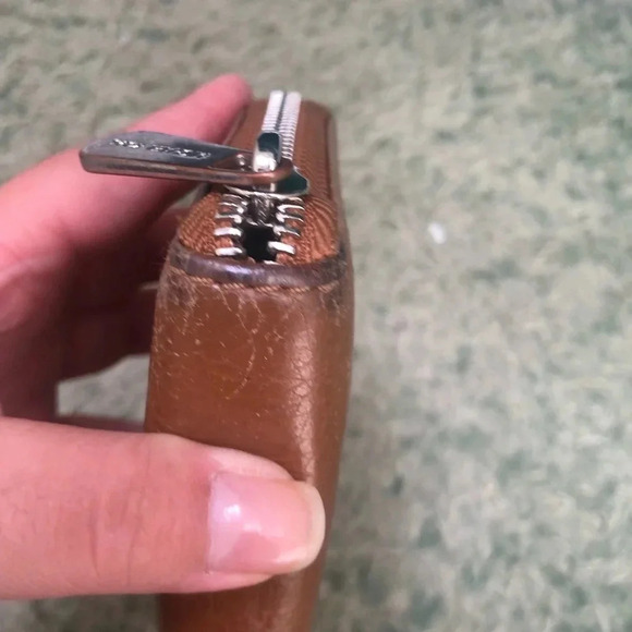 MICHAEL KORS LEATHER WALLET - Picture 9 of 9